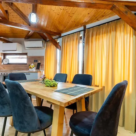 Bobevata - Floor 2 - Stunning View Old Town Велико-Тырново